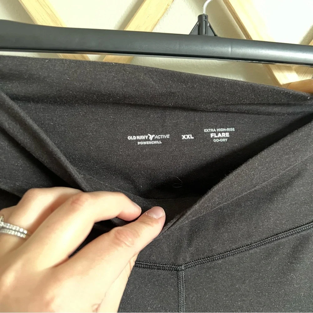Old Navy Extra High Waisted Flare Leggings Split Opening xxl - Picture 4 of 5